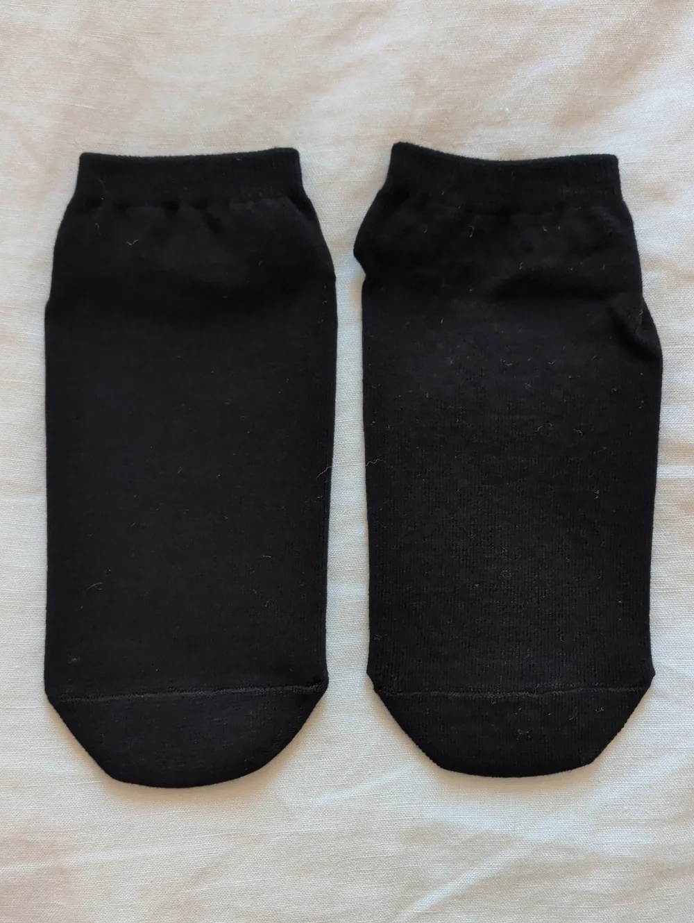 Pilates Black Non-Slip No-Show Socks